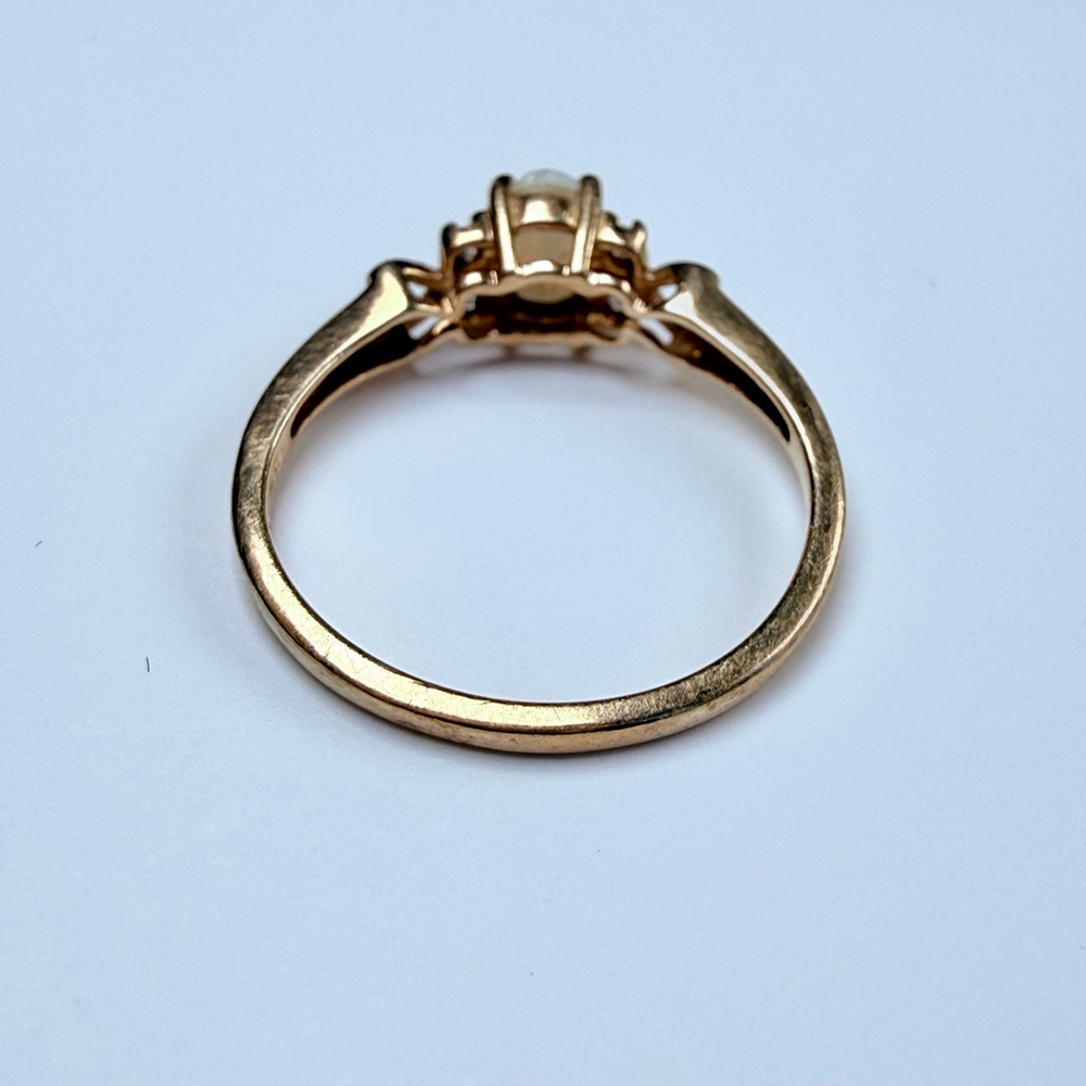 10K Solid Yellow Gold Milky White Opal & Real Diamond Leer Gem Vintage Ring - Picture 5 of 9